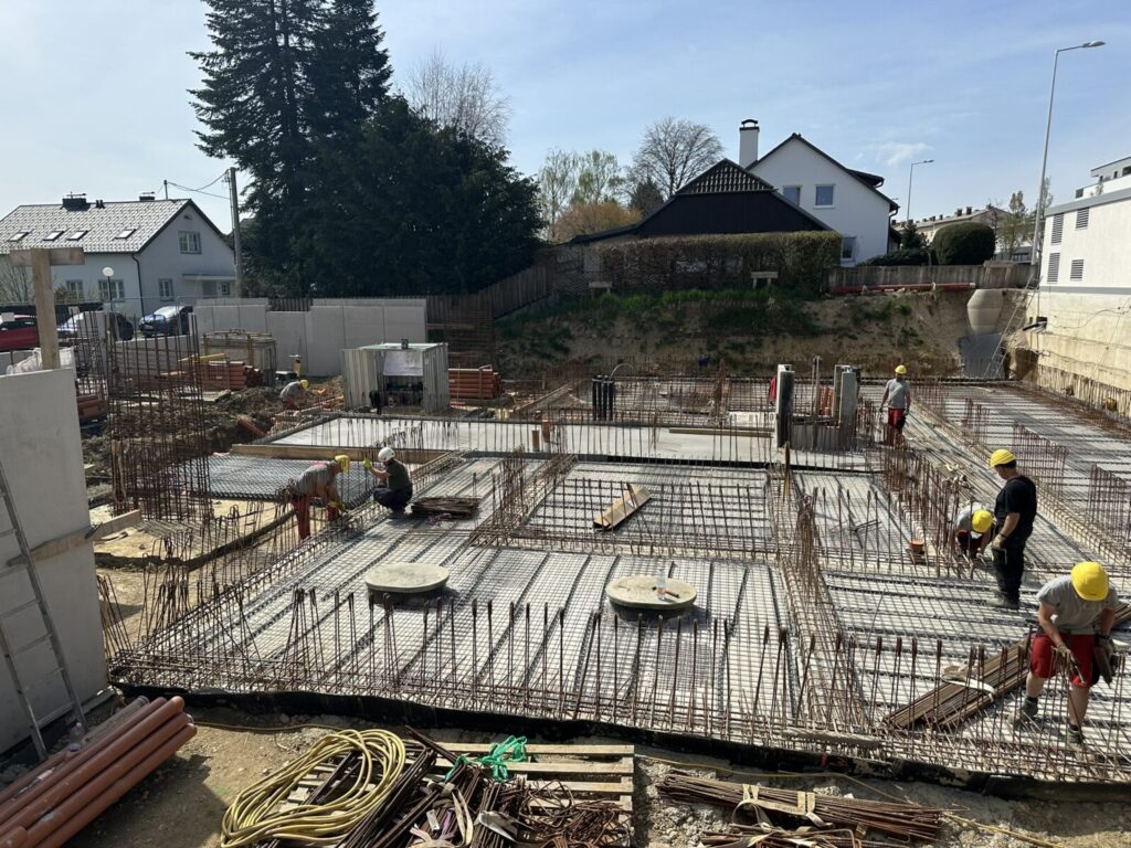 Bodenplatte auf Baustelle